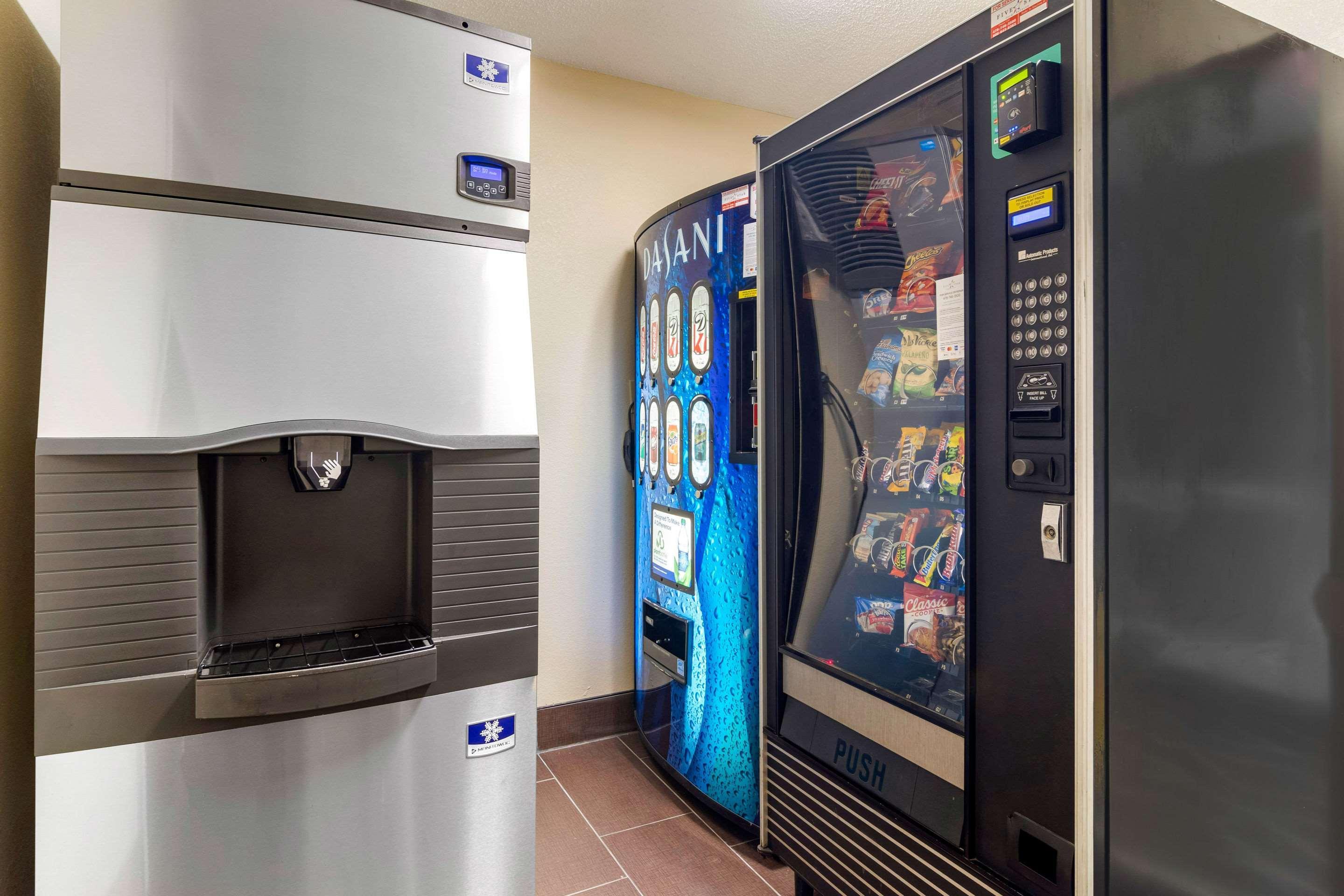 Comfort Inn & Suites Macon North I-75 Eksteriør billede